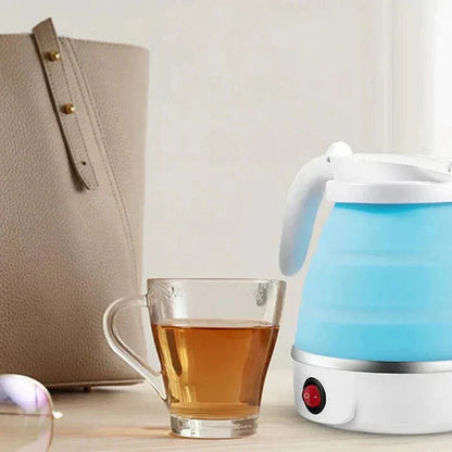 Compact Travel Kettle with Collapsible Design